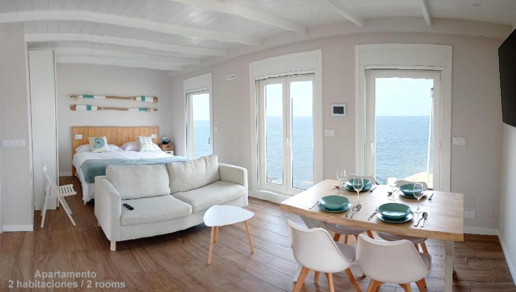 Vila Marina. Casa Marinera Con Terraza Sobre El Mar En Caion Cayon Exterior photo